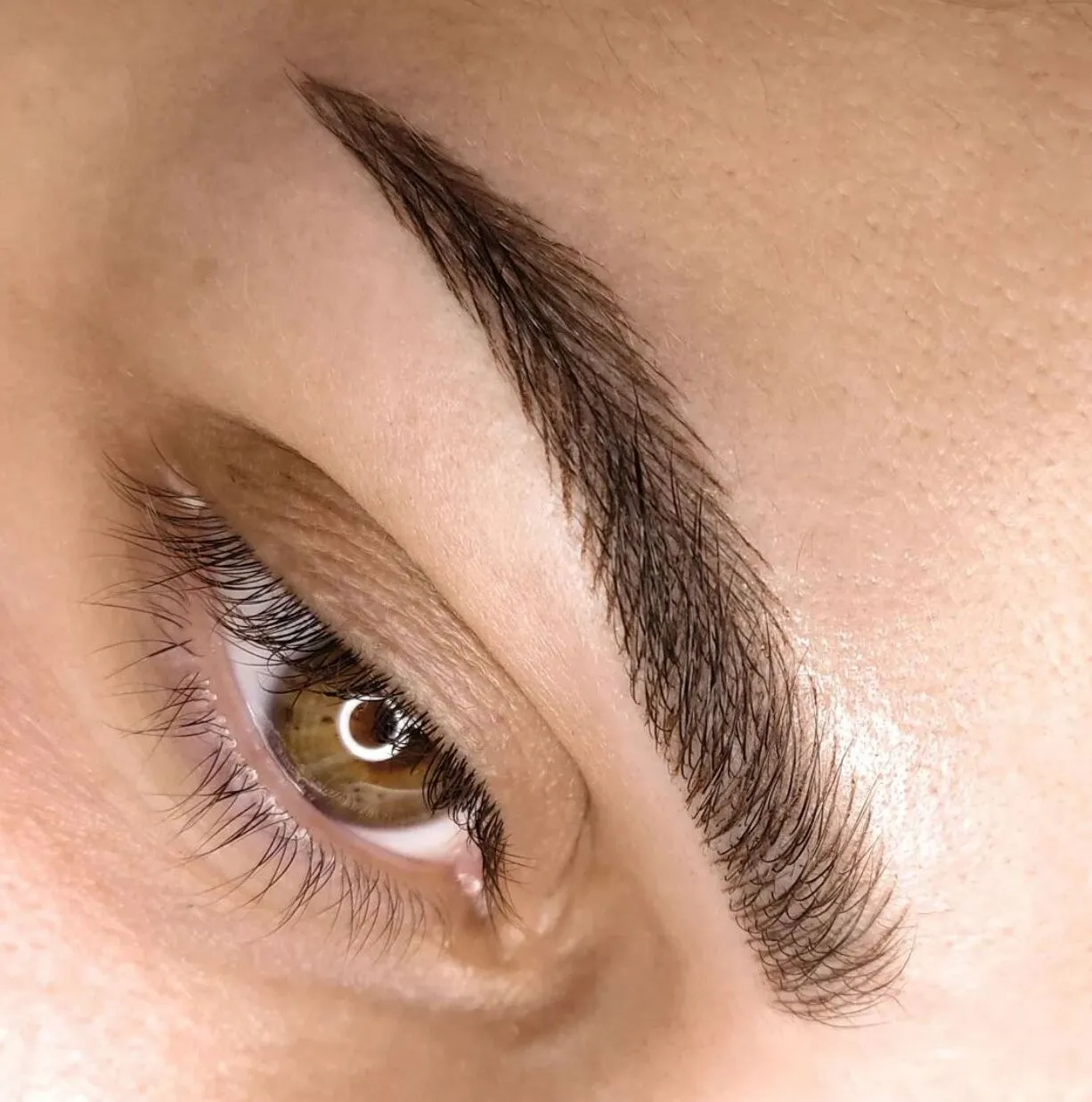 Pain Levels in Cosmetic Tattooing: What to Expect
